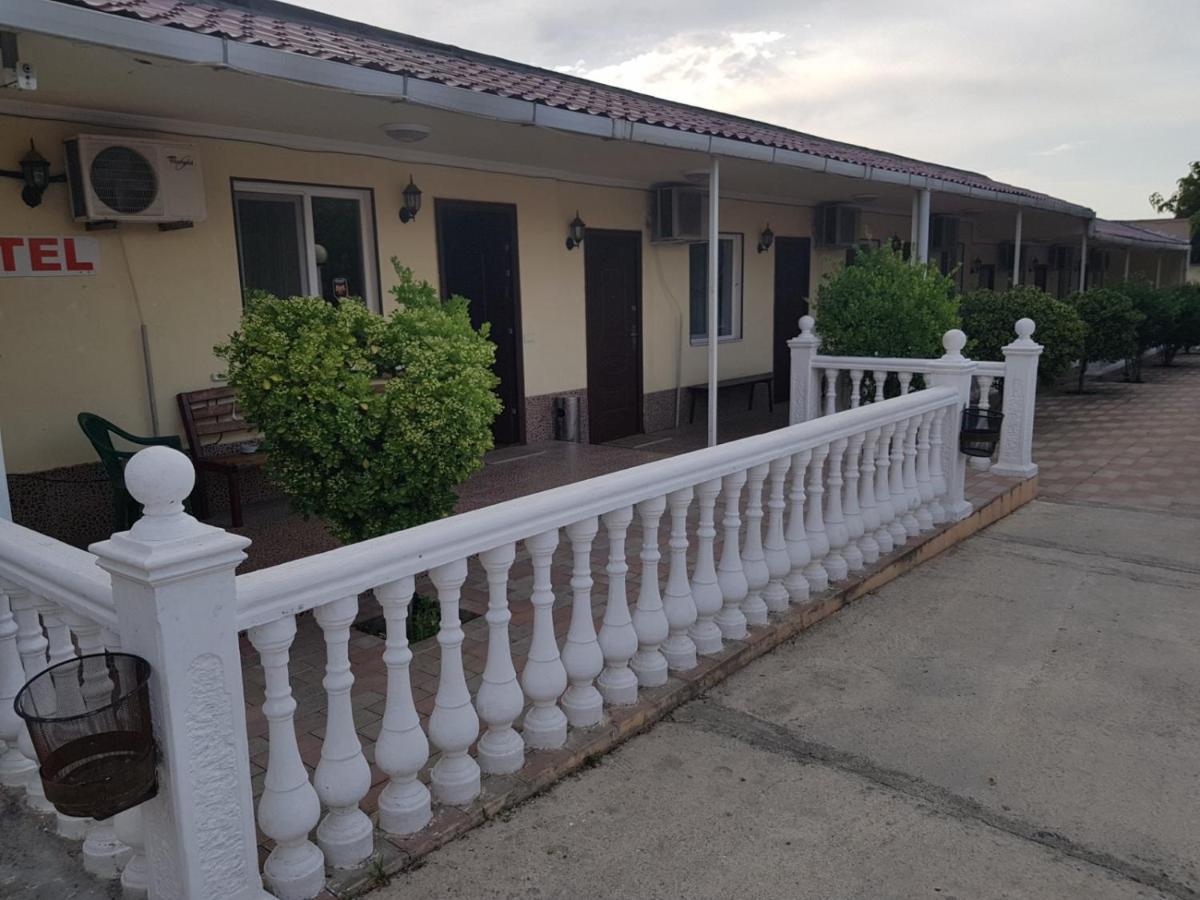 Hotel Selika รุสตาวี ภายนอก รูปภาพ