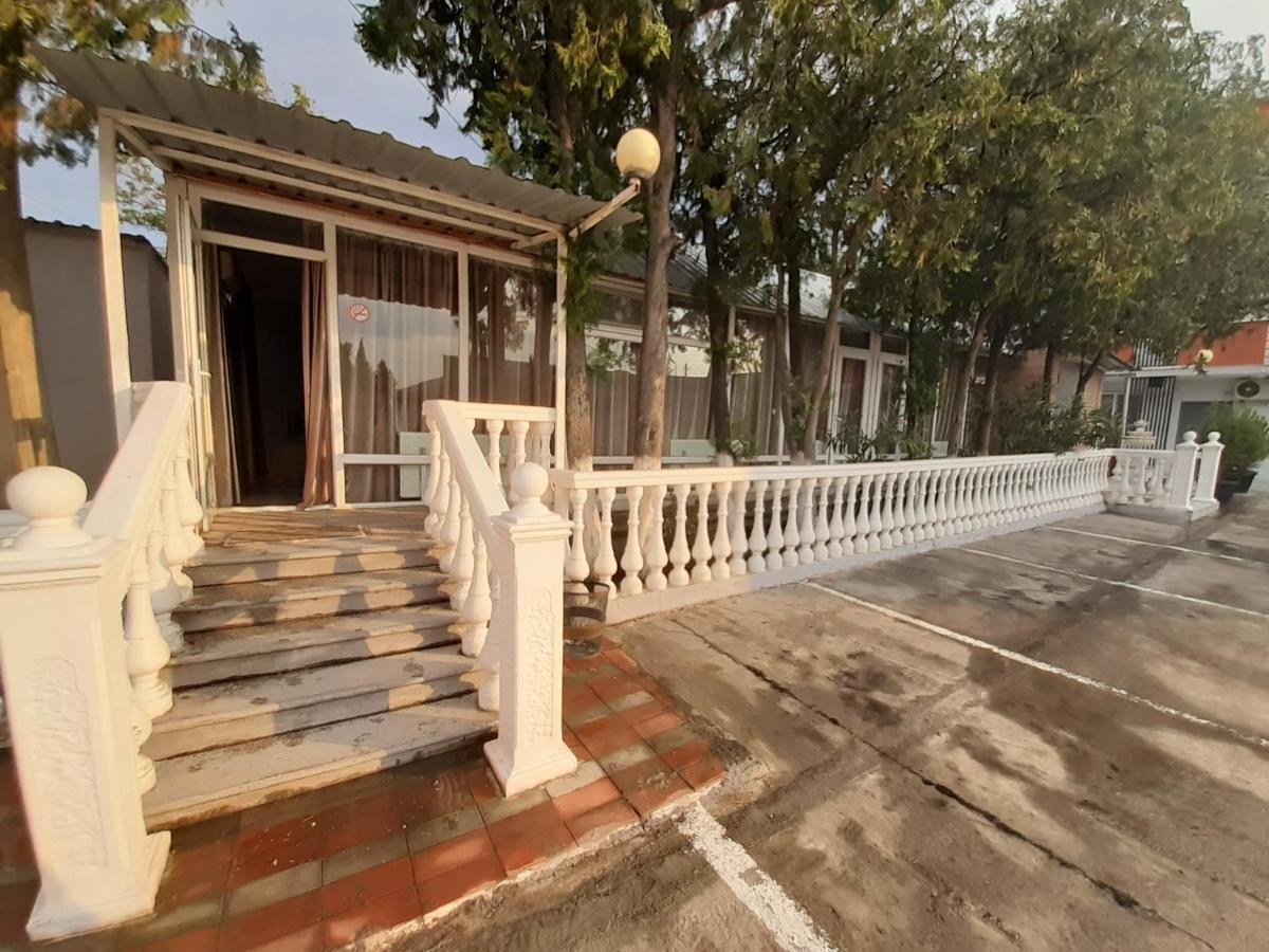 Hotel Selika รุสตาวี ภายนอก รูปภาพ